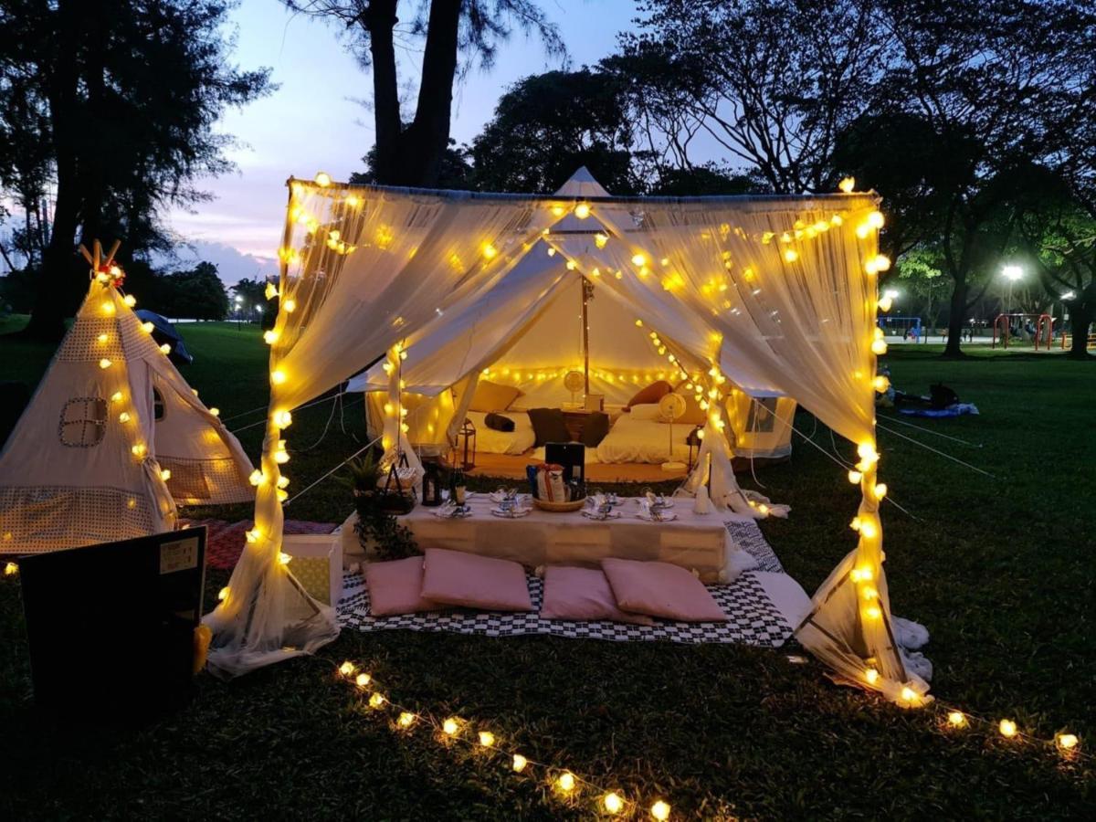 Seaside Glamping@heritage Chalet Perkemahan Singapore